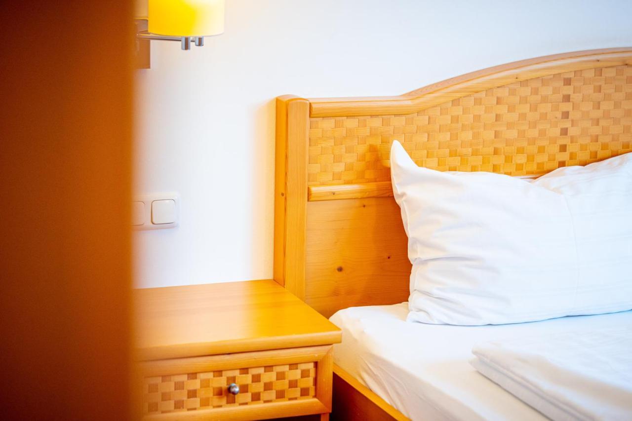 Metzenhof Hotel Kronstorf Luaran gambar